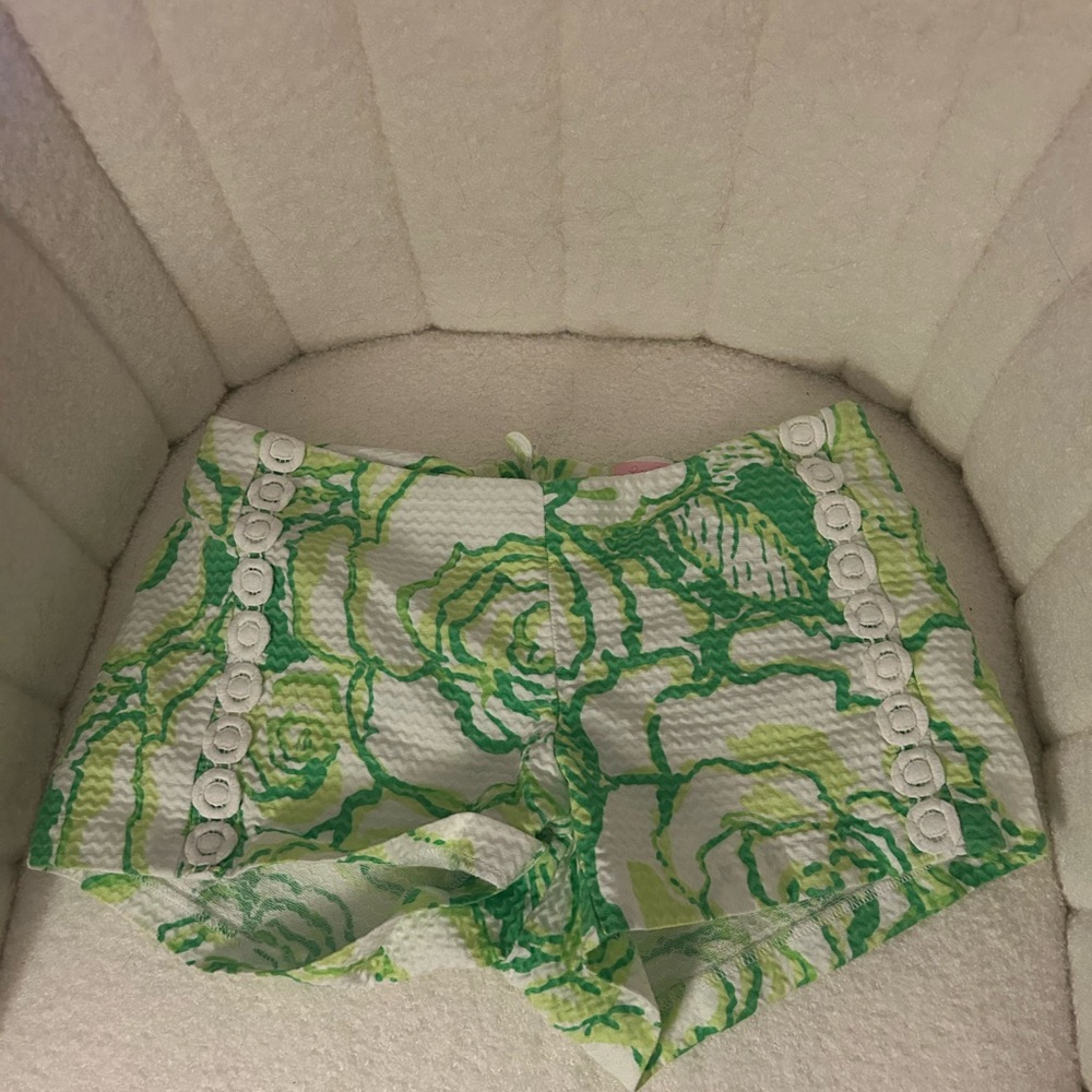 Lilly Pulitzer High Waist Green and White Floral Shorts